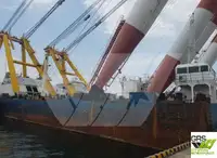 Nava cu macara de vânzare