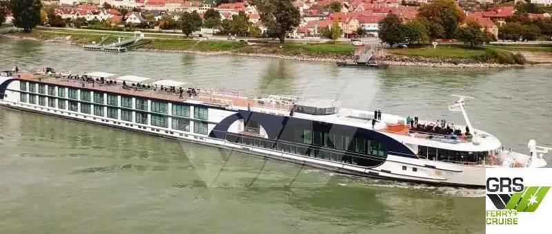 Navă de croazieră de vânzare