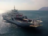 Navă cu feribotul de vânzare