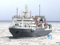 Nava de pescuit tip trauler de vânzare