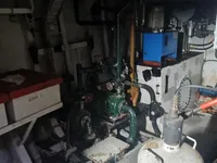 Nava de pescuit tip trauler de vânzare