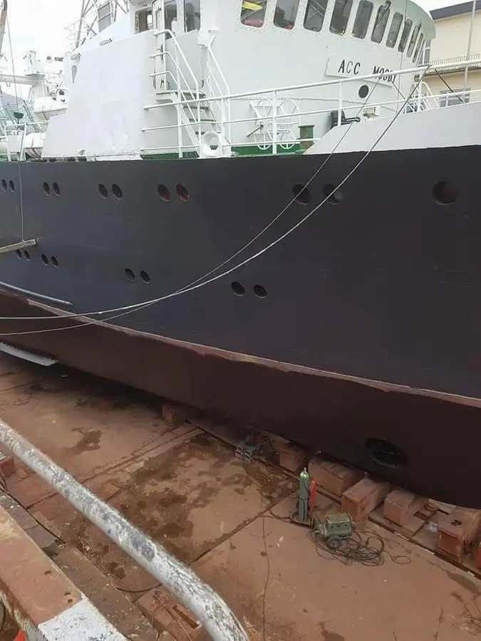 Nava container de vânzare