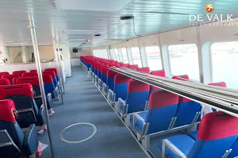 Catamaran de vânzare