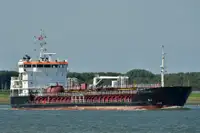 Oil/Chemical tanker de vânzare