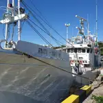 Nava de pescuit tip trauler de vânzare