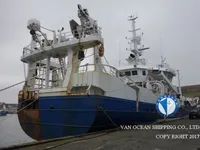 Nava de pescuit tip trauler de vânzare