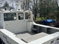 Ambarcațiuni de lucru de vânzare