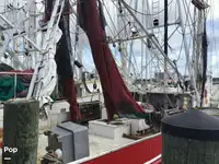 Nava de pescuit tip trauler de vânzare
