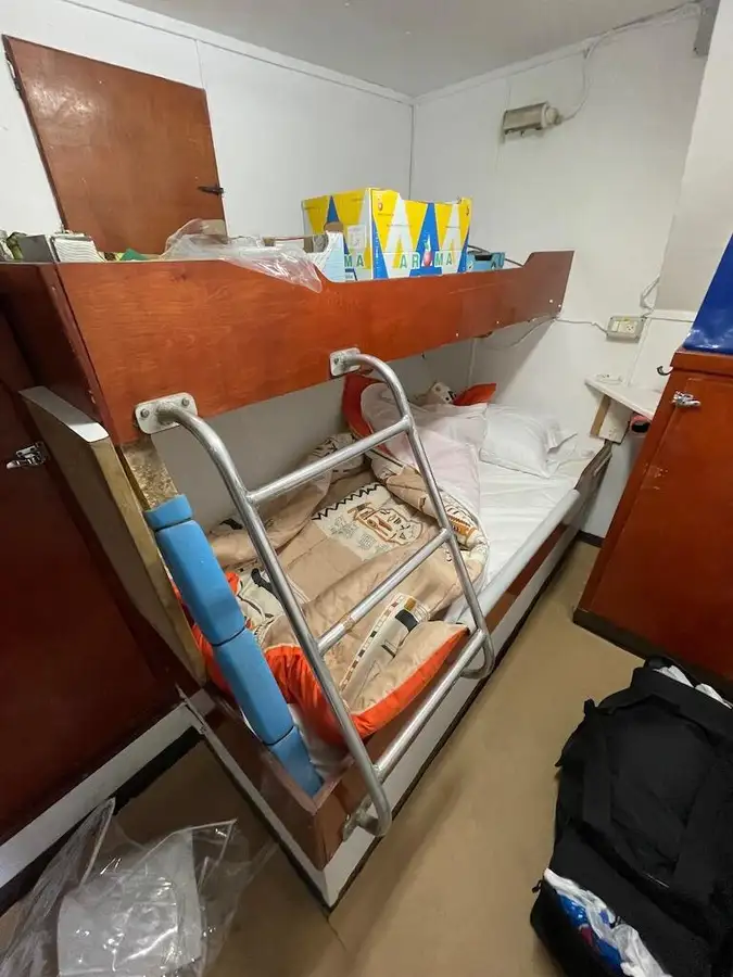Nava container de vânzare