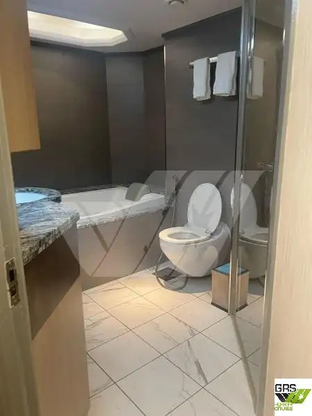 Navă de croazieră de vânzare