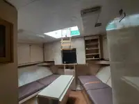 Navă de sondaj de vânzare