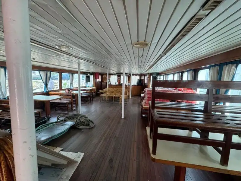 Navă de feribot de vânzare