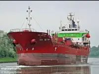 Oil/Chemical tanker de vânzare