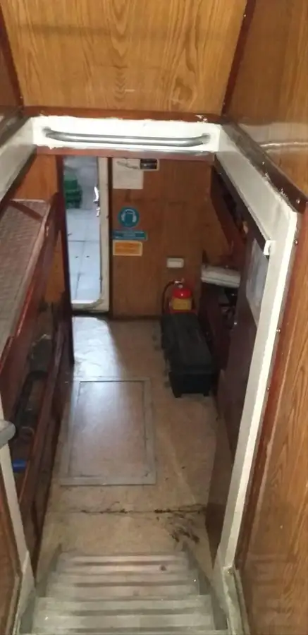 Navă de transport echipaj de vânzare