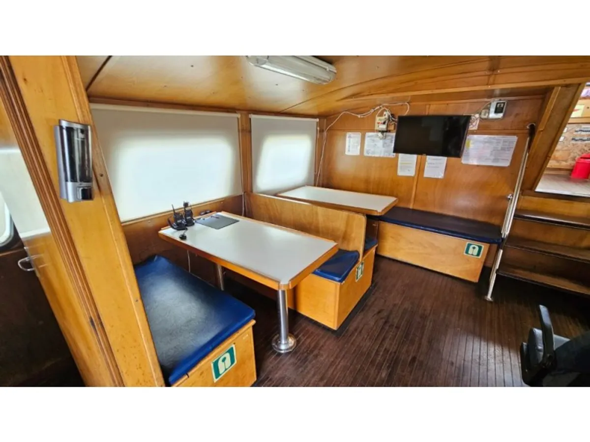 Navă de transport echipaj de vânzare