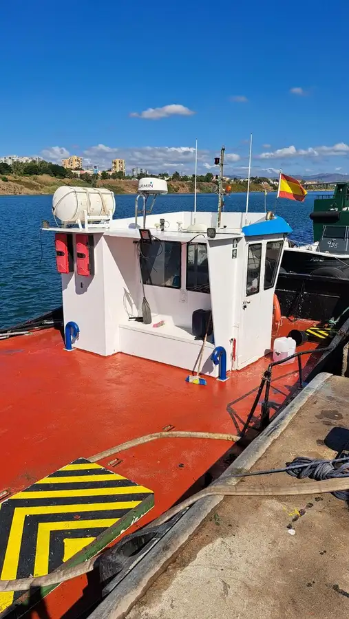 Ambarcațiuni de lucru de vânzare