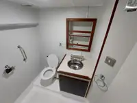 Navă pilot de vânzare