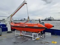 Navă de transport echipaj de vânzare