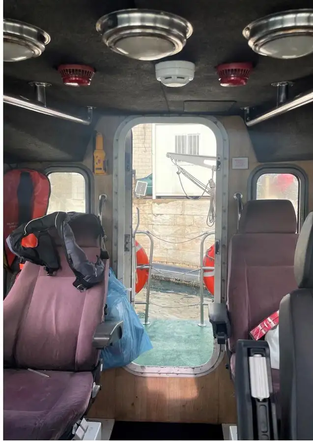 Navă pilot de vânzare