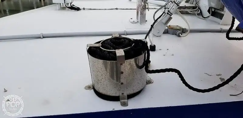Nava de pescuit tip trauler de vânzare