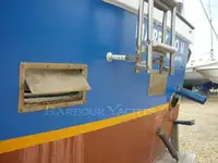 Nava de pescuit tip trauler de vânzare