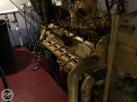 Nava de pescuit tip trauler de vânzare