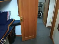Șalupă de vânzare