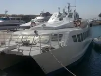 Catamaran de vânzare