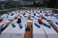 Navă de croazieră și feribot de vânzare