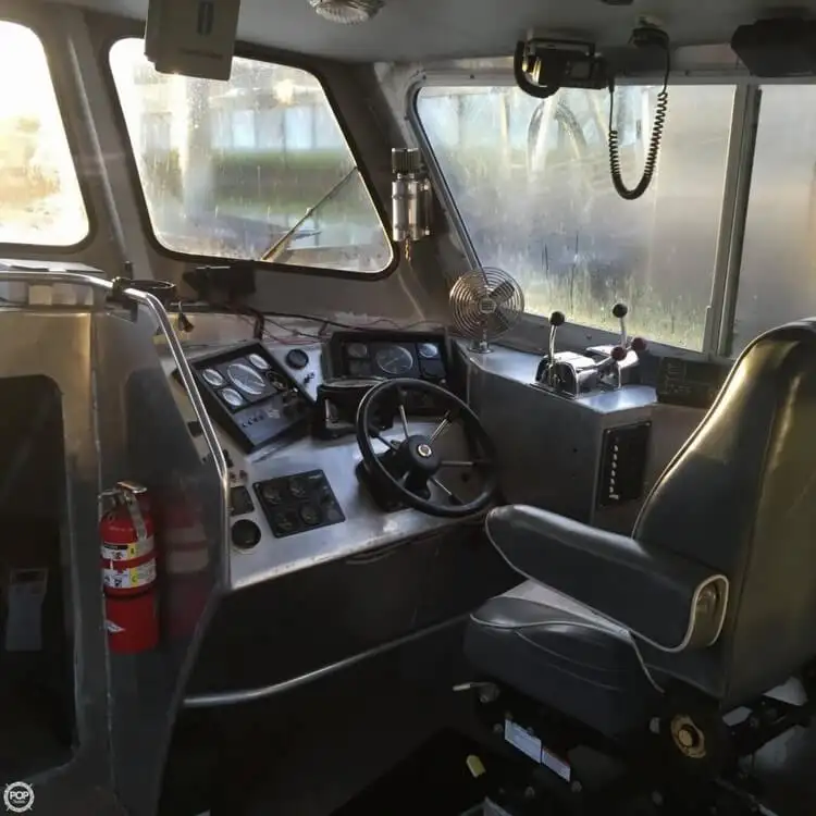 Navă de transport echipaj de vânzare