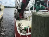 Nava de pescuit tip trauler de vânzare