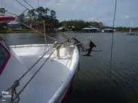 Nava de pescuit tip trauler de vânzare