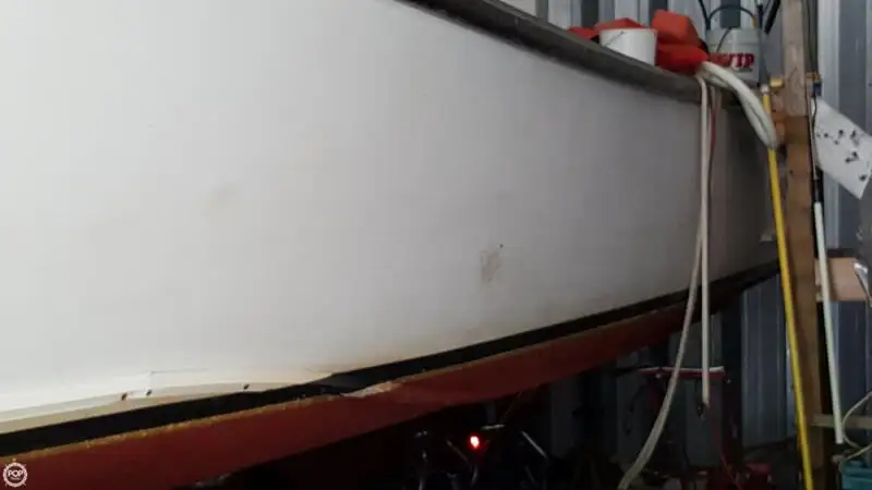 Nava de pescuit tip trauler de vânzare