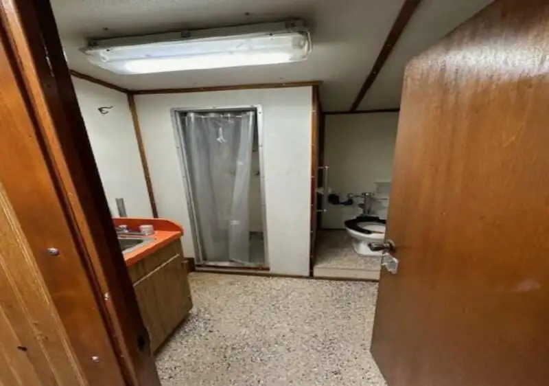 Navă de transport echipaj de vânzare