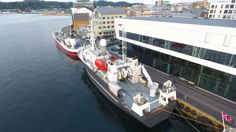 Nava container de vânzare