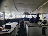 Nava de pescuit tip trauler de vânzare