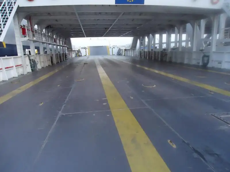 Navă RoPax de vânzare