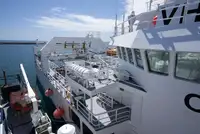 Nava de pescuit tip trauler de vânzare