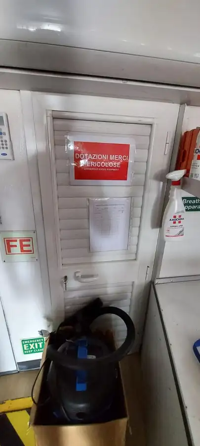 Navă de transport echipaj de vânzare