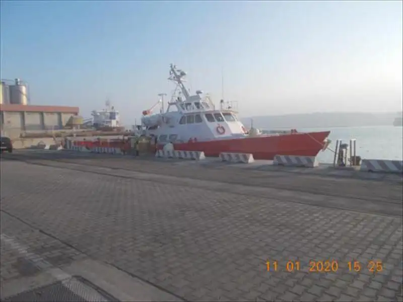 Navă de transport echipaj de vânzare