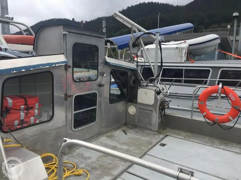 Navă de transport echipaj de vânzare