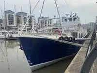 Trawler de vânzare