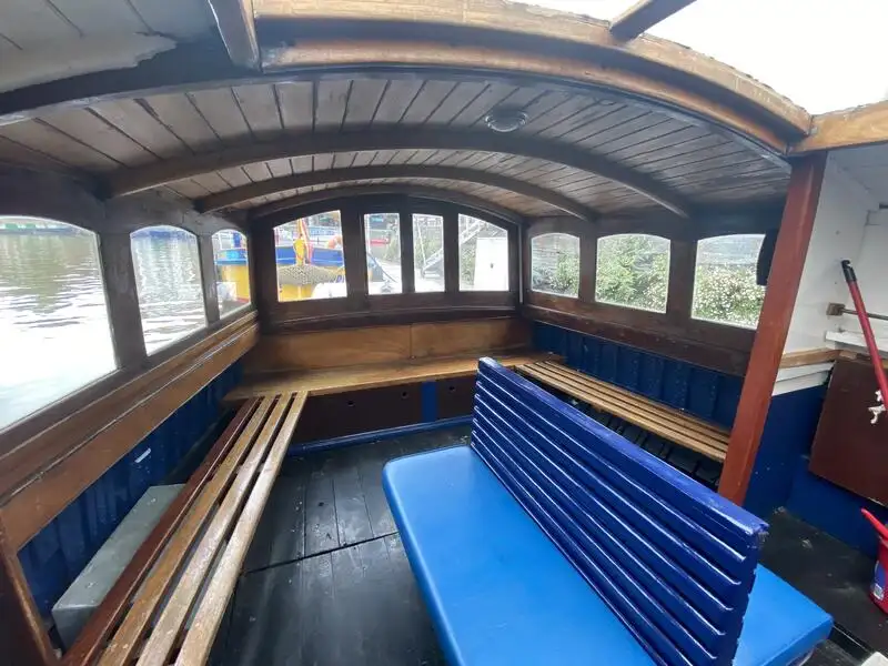 Navă de feribot de vânzare