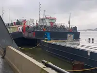 Navă cu feribotul de vânzare