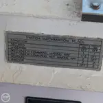 Ambarcațiune de debarcare, cu rezervoare de vânzare