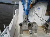 Nava de pescuit tip trauler de vânzare