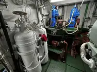Nava de pescuit tip trauler de vânzare
