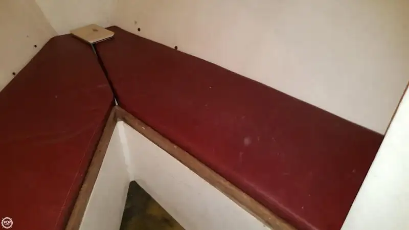 Nava de pescuit tip trauler de vânzare