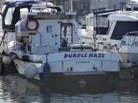 Nava de pescuit tip trauler de vânzare