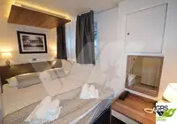 Navă de croazieră de vânzare